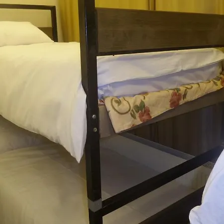 אכסניה Paxx Hotel&hostel (adults Only)
