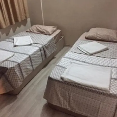 אכסניה Paxx Hotel&hostel (adults Only) *